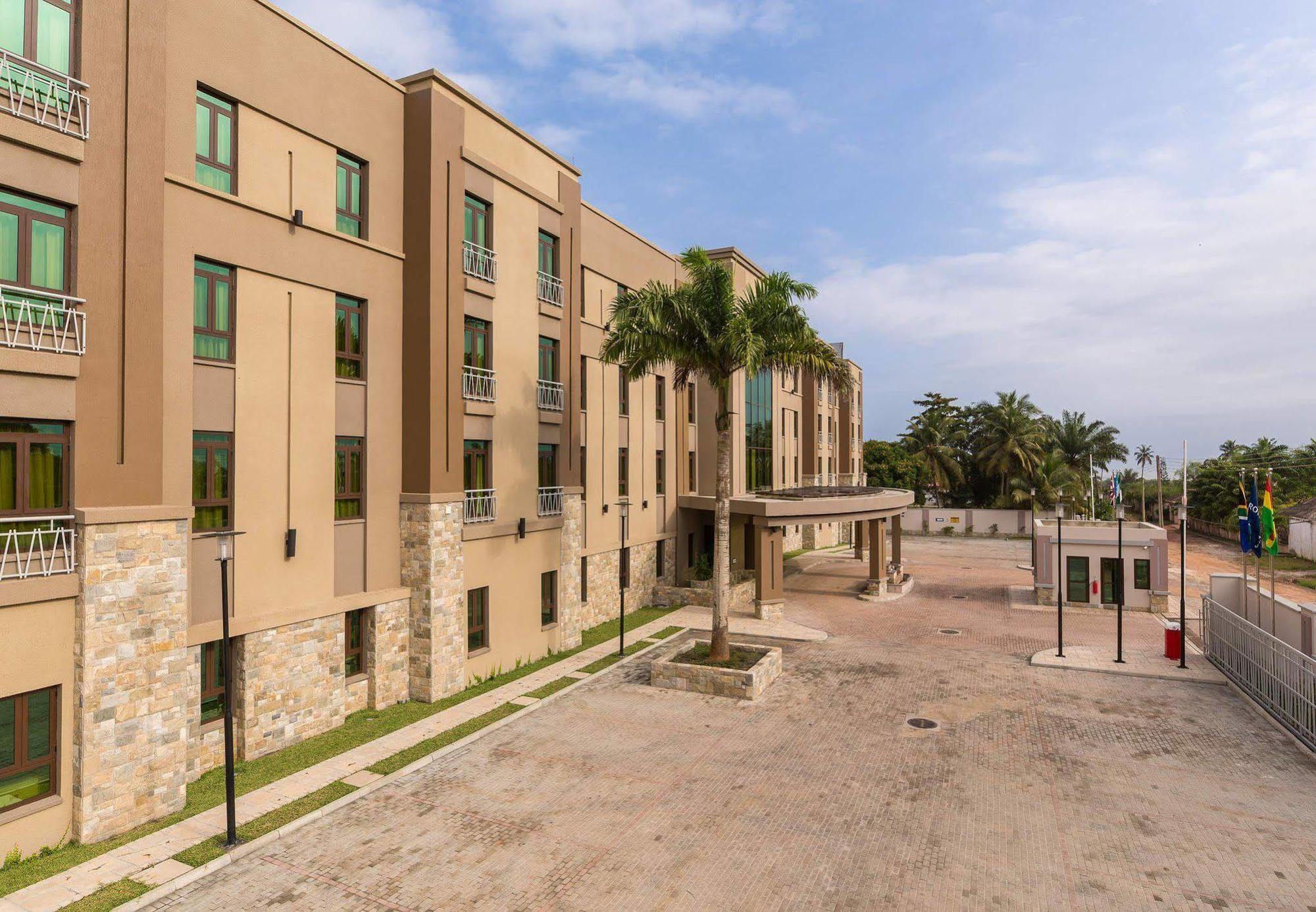 Alliance Hotel By Eagles Sekondi-Takoradi Buitenkant foto